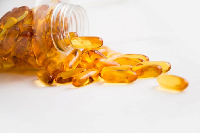 COMMON MYTHs ABOUT HEALTH SUPPLEMENTS